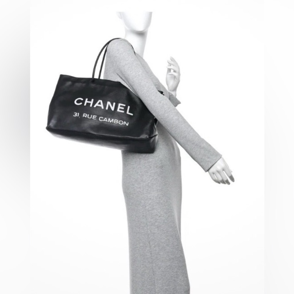 Chanel Essential 31 Rue Cambon Shopping Tote Leather Black Leather Tote Bag